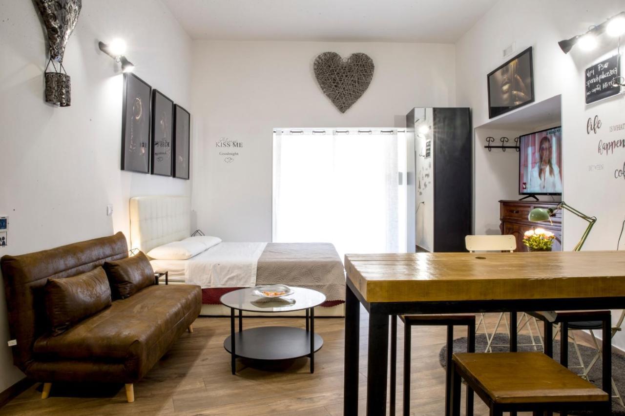 Napoli Centro Studios Buitenkant foto